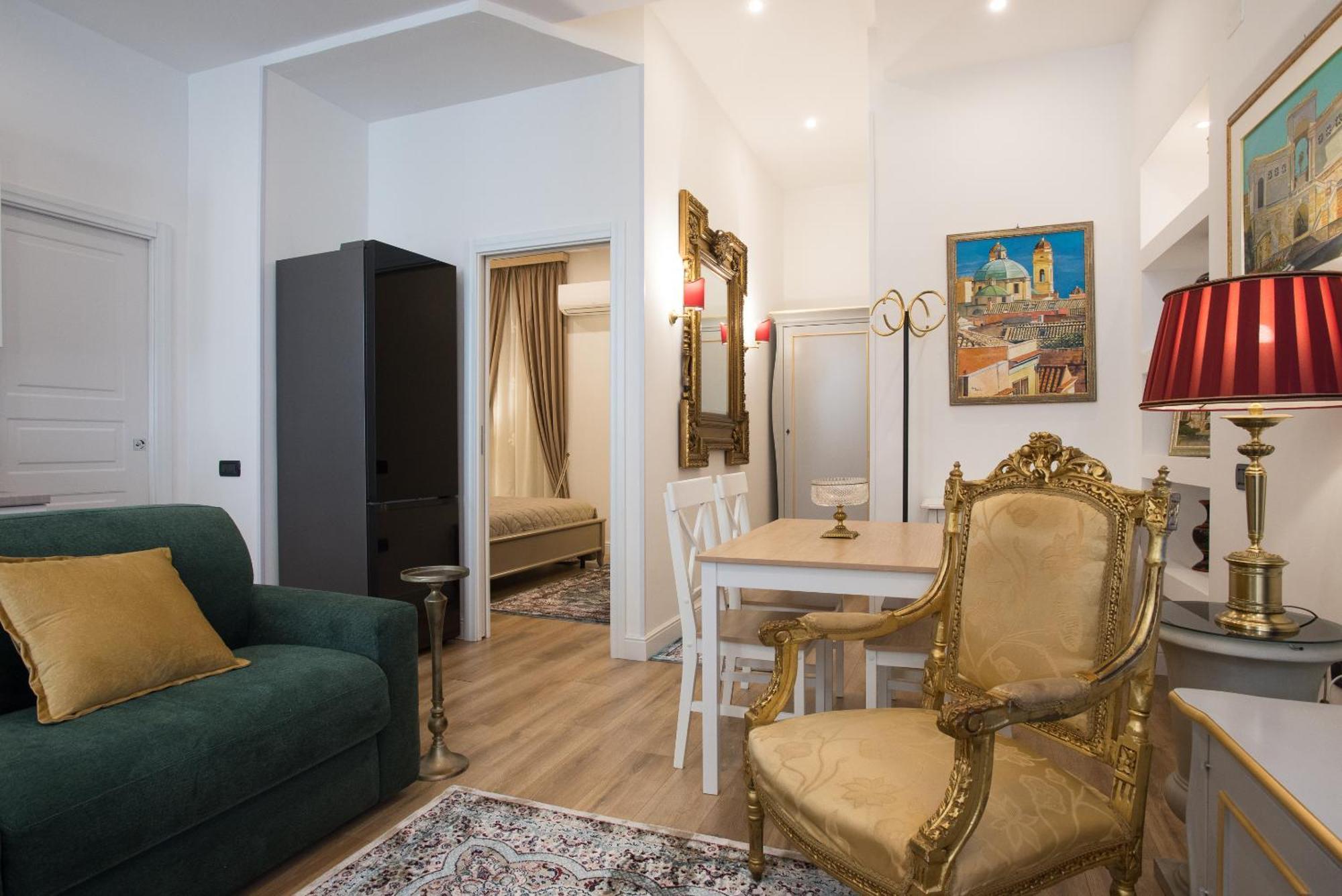 Apartment In The City Centre - Free Parking Каляри Екстериор снимка