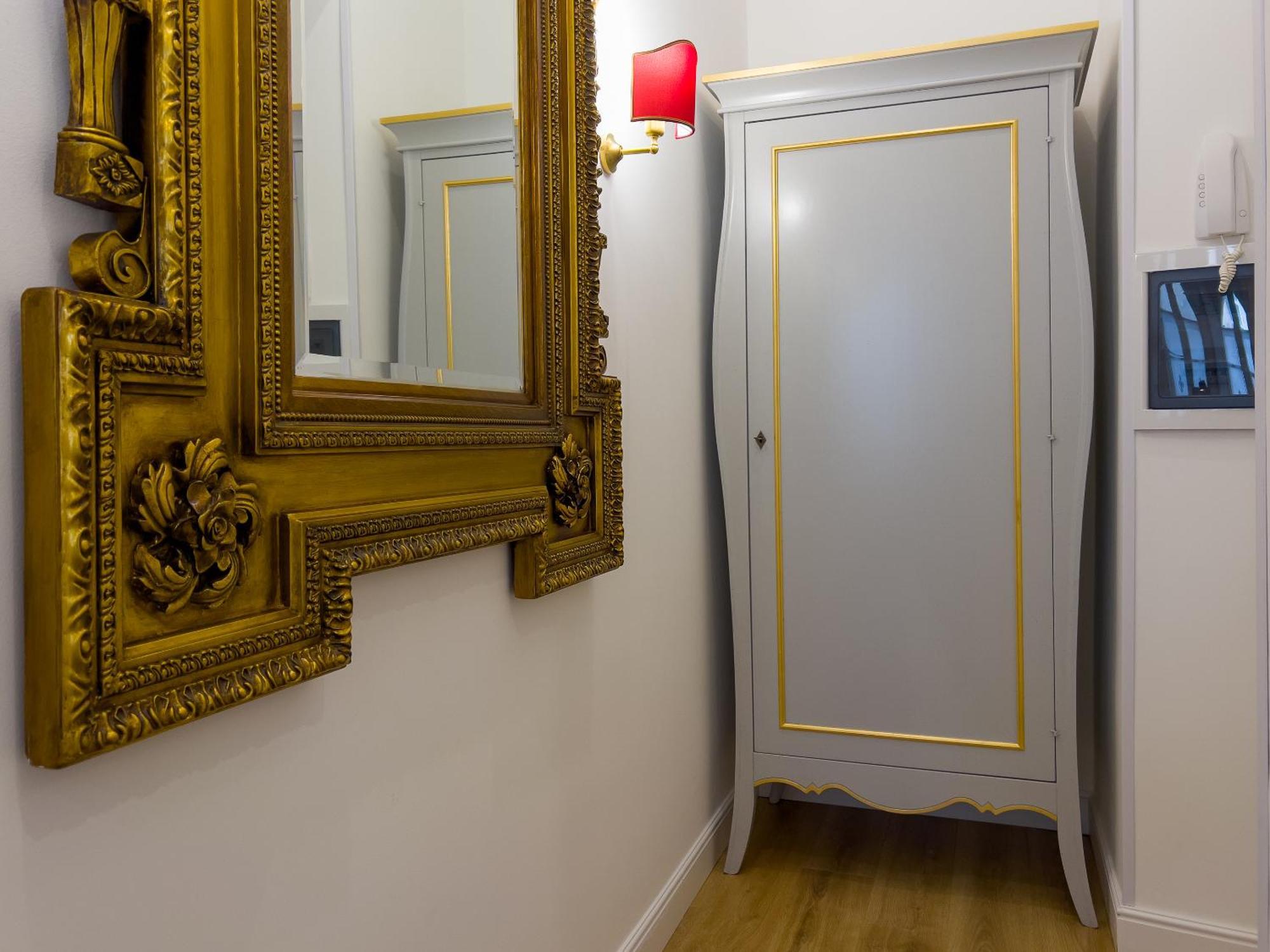 Apartment In The City Centre - Free Parking Каляри Екстериор снимка