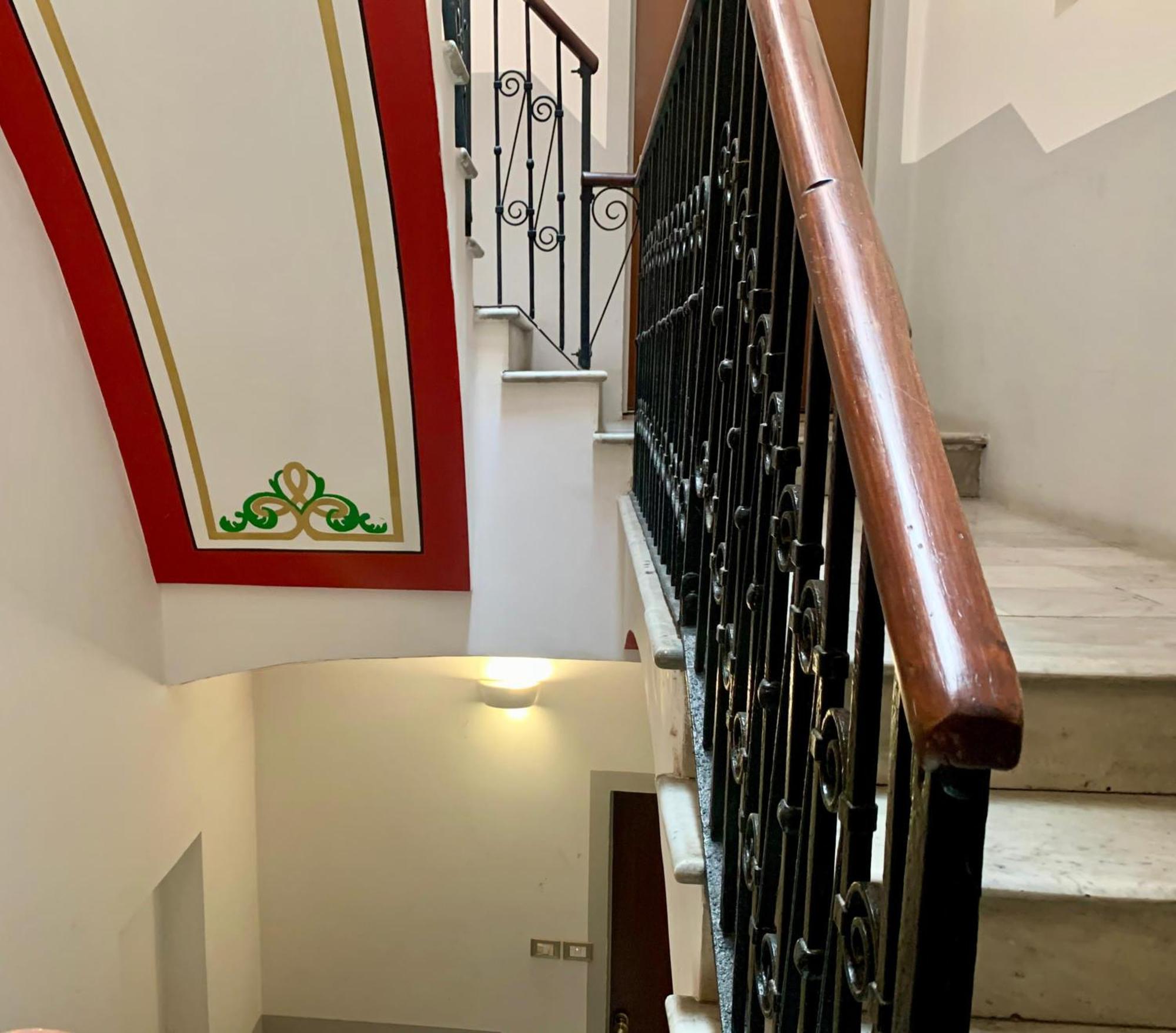Apartment In The City Centre - Free Parking Каляри Екстериор снимка